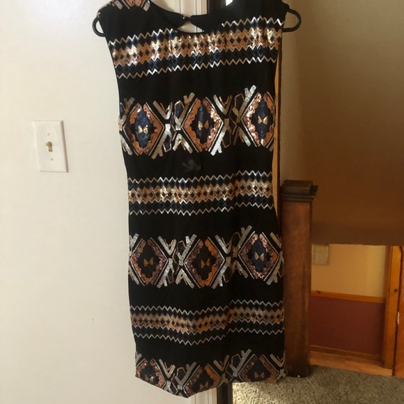 Formal Dress - Picture 1 of 4